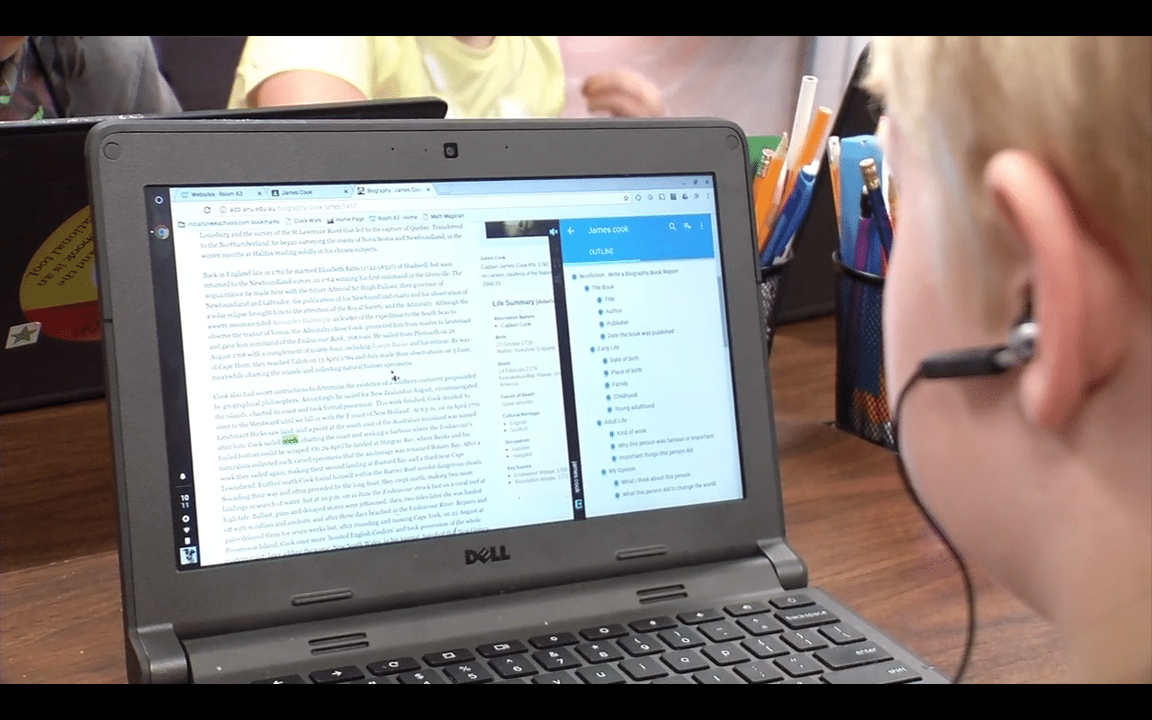 Student on a chromebook using snap&read